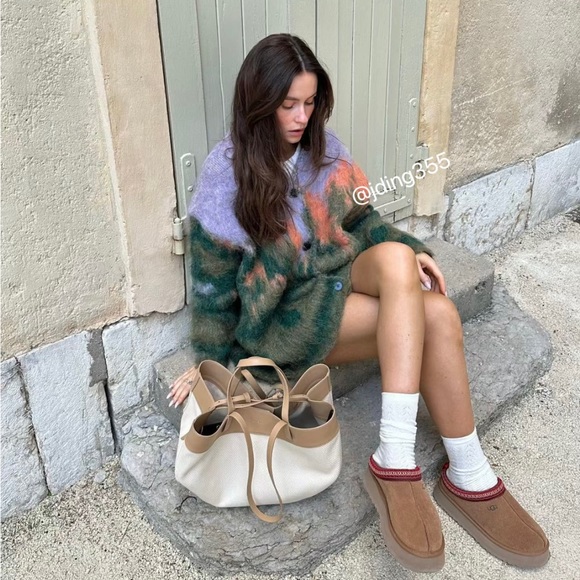 Brand New UGG Tazz Platform Slippers Chestnut(W8) - Picture 10 of 10